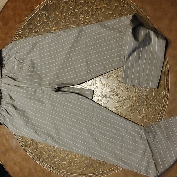 3/$30 Revamped High Rise Pants Sz Sm - Picture 4 of 5